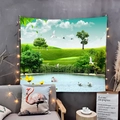 Arazzo paesaggistico con lago e cigni in un accogliente soggiorno con luci soffuse - 150x130 / Prato del Cielo
