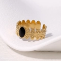 Vintage-Ring aus 18K vergoldetem Edelstahl mit schwarzem ovalem Stein und Blattstruktur - Schwarz