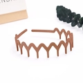 Brown wavy frosted headband with teeth for women, hair accessory for washing face - Wave Wide Tooth / Light Coffee