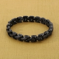 Detalle de pulsera de cadena punk negra con eslabones modulares de acero inoxidable - Negro