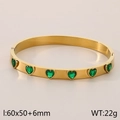 Vergulde roestvrijstalen open armband met sprankelende groene hartvormige edelstenen - Groen Hart (KB186196-SP)