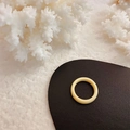 Anello regolabile minimalista in resina crema con finitura liscia arrotondata - 36#J3003B-Anello in Acrilico Crema / Bianco Sporco
