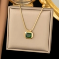【xlh196】square Green Diamond Necklace In Gold