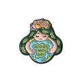 Broche en émail représentant la Mère Terre embrassant le globe pour Mother Earth Day - Style Mother Earth Day (QHXZ1186)