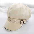 Détail de la casquette octogonale beige avec texture à chevrons et œillets en métal - Adulte 55-58cm / Beige