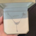Collana con fiocco in argento S925 e zirconi in elegante scatola per gioielli beige - Argento 925 / Oro Bianco Piccolo (1113DZ)