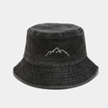 Dettaglio del ricamo a montagna sul denim lavato di un cappello a secchiello grigio scuro vintage - M (56-58cm) / Nero