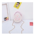 Dettaglio borsa tonda per bambini con fiori in pelle 3D, perle e catena dorata - Rosa