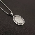 Collier avec pendentif Vierge Marie en acier inoxydable serti de cristaux brillants - Pendentif Seul de Couleur Argentée / Couleur Acier