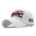 Primer plano del bordado Arizona y detalles laterales en la gorra blanca vintage - M (56-58cm) / Blanco