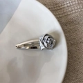 Barrette à cheveux élégante en métal argenté avec motif rose 3D sur assiette - Barrette Rose Argentée