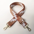 Tracolla regolabile da 3,8cm con ricamo jacquard marrone e ganci in metallo dorato - Scala Marrone-Cammello-Bianco / Marrone