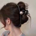 Elegant large black hair claw clip with a silver spherical ornament for hair buns - 13cm / Glossy Black with Single Pearl