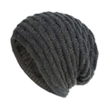 Détail du bonnet en maille épaisse avec doublure polaire chaude en gris foncé - Bleu Marine et Gris Foncé