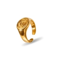 Detail des 18k vergoldeten Edelstahlrings mit einzigartigem Spiralrelief-Design - Runder Spiralen Wirbelstil / Gold