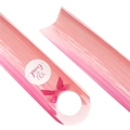 Détail du coffret cadeau rose avec étiquette YOU ARE loved et nœud en soie rose - Dégradé de Rouge (HB0016)