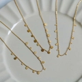 Collares minimalistas de acero de titanio dorado con discos geométricos en cerámica - Collar de Estación de 12 Lágrimas