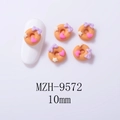 Macro-detail van 10mm hars nagelkunst donuts met kleurrijke hart- en strikaccenten - 10mm / Oranje Donut met Paarse Strik MZH-9572