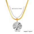 Detail van de tweekleurige goud-zilveren halsketting met afmetingen en gewicht info - Lotusblad Schijf Ketting