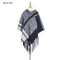 Poncho da donna in maglia a quadri bianchi e neri con eleganti nappe a frangia - Quadri Nero Blu Navy (QPJ4-02#)