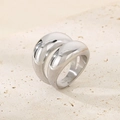 Macro shot of mirror-polished silver stainless steel double-layered ring on stone - US 6 / Steel (KR110693-KJX)