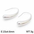 Pendientes de gota irregulares en acero inoxidable con acabado plateado - 23x4.6mm (KE109202-KFC) / Color Acero