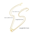 Élégant ensemble de colliers dorés à deux couches avec pendentif initiale M et perles - Or|m