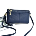 Donkerblauwe crossbodytas met litchi-korrel en meerdere gouden ritsvakken voor dames - Donkerblauw