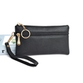 Bolso de mano de cuero negro con cremallera dorada y correa de muñeca extraíble - Negro