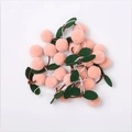 Ghirlanda di palline di feltro rosa e foglie verdi per decorazione murale fai-da-te - Pallina di Bacche Rosa / 12 paia per filo / Lunghezza 2,3 m