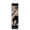 Dettaglio di arazzo da parete con silhouette di elefante e nappine decorative nere - 32.5x130cm / Stile-1 (Elefante e Alberi)