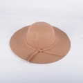 Elegant wide brim wool felt hat for women in khaki with a decorative ribbon bow detail - M (56-58cm) / Camel