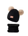 Détail de l'ensemble bonnet en maille torsadée noire à double pompon et écharpe polaire - Noir