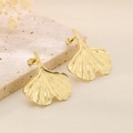 Exaggerated golden ginkgo leaf earrings with brushed texture in 18K gold plated steel - Ginkgo Leaf Shape / Gold (KE114121-KFC)
