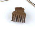 Mini molletta per capelli marrone opaca per coda di cavallo alta su fondo bianco - Marrone