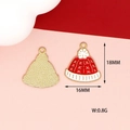 Detail van rode gebreide mutsbedeltjes, 18mm bij 16mm, voor DIY-sieraden maken - 3 Rode Kerstmuts
