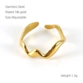 Verstellbarer, 18 Karat vergoldeter Wellenring aus Edelstahl für Damen im minimalistischen Stil - Einstellbar Offen / Gold