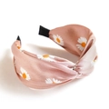 Rosa Boho-Knoten-Haarreif mit weißem Gänseblümchen-Muster aus seidigem Satinstoff - Rosa Gänseblümchen