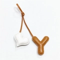 Ciondolo per borsa fatto a mano in pelle con lettera Y marrone e cuore bianco cucito - Marrone Chiaro con Cuore Bianco Sporco