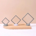 Gris; 5*5*2cm (¡excluyendo La Base!)