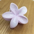 Transparent light purple frangipani hair claw clip with white marble texture finish - Marble Light Purple