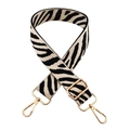 Dettaglio della tracolla a motivo zebrato regolabile con moschettoni in metallo dorato - Fibbia Oro / Tipo B Beige