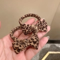 Elastici per capelli con stampa leopardata e fiocchi, fermacoda marroni elasticizzati da donna - Fiocco leopardato