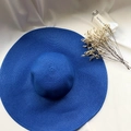 Summer wide-brim straw beach sun hat in vibrant royal blue woven texture for women - M (56-58cm) / Royal Blue
