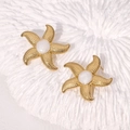 Starfish earrings in 18k gold plated stainless steel on a white coral background - Pearl White