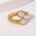Vintage gold plated stainless steel ring with ribbed texture and white shell inlay - Pearl White