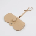 Custodia per occhiali in pelle PU beige con chiusura a scatto e cinturino coordinato - Cachi