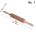 Dettaglio del mattarello in legno da 35cm con motivo a stelle per goffratura biscotti - N. 1 - Motivo a Stelle