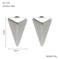 Polierte silberne Edelstahl-Ohrstecker in Dreiecksform mit geometrischem 3D-Kegel-Design - Stahlfarbe