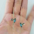 Orecchini a forma di colibrì in oro con zirconi blu e design a catena lunga pendente - Blu
